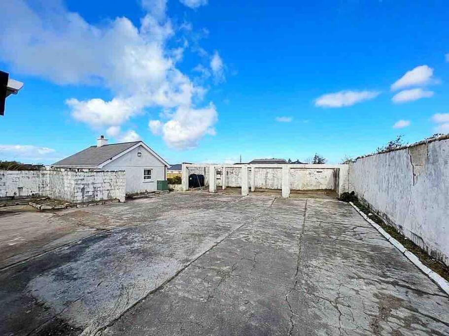 Mcbride'S Bungalow, Chapel Road Dungloe Donegal Town Exteriör bild